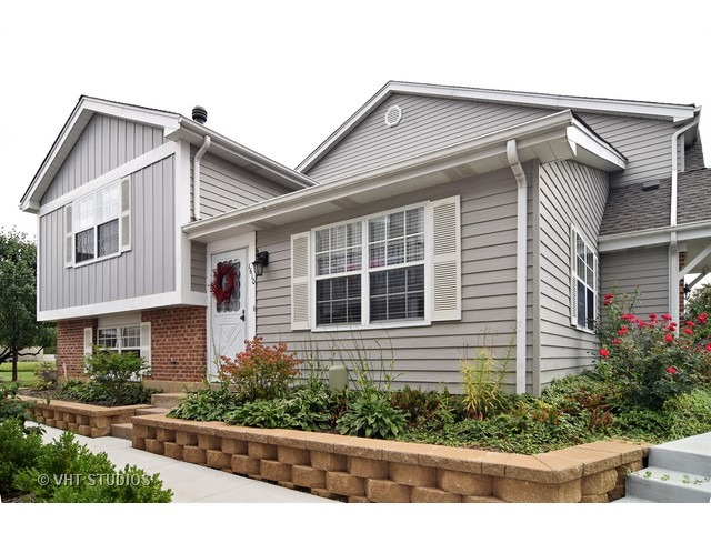 1610 Timber Trl, Wheaton, IL 60189 photo 1