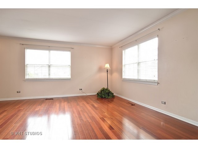 1610 Timber Trl, Wheaton, IL 60189 photo 3