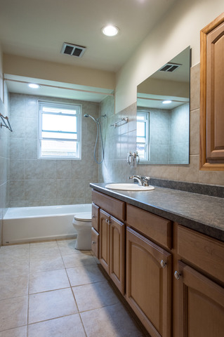 7601 S Octavia Ave, Bridgeview, IL 60455 photo 19