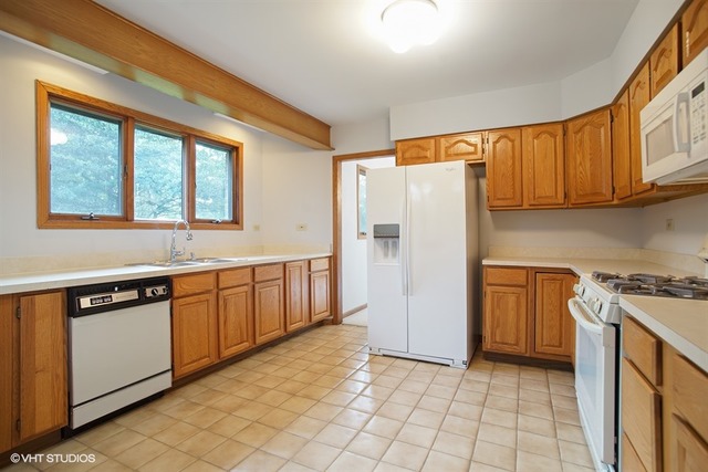 1719 Pebble Beach Ct, Hoffman Estates, IL 60169 photo 9