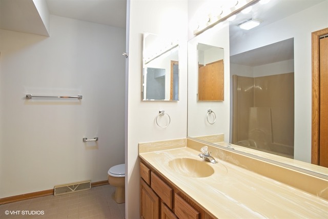 1719 Pebble Beach Ct, Hoffman Estates, IL 60169 photo 20