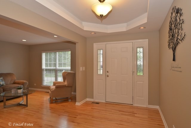 2208 Moser Ln, Algonquin, IL 60102 photo 2