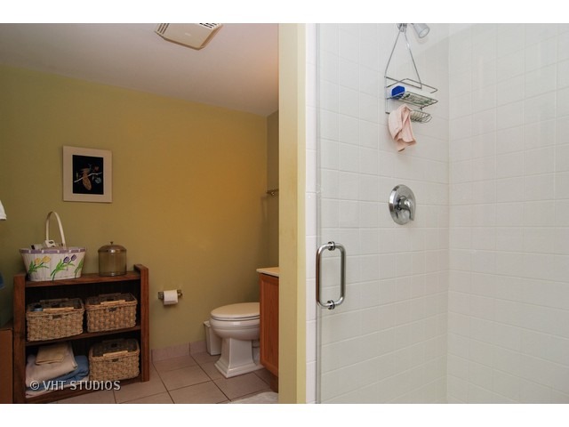 8030 River Walk Dr #4A, Lyons, IL 60534 photo 9