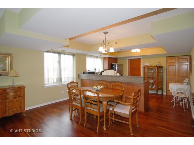 8030 River Walk Dr #4A, Lyons, IL 60534 photo 5