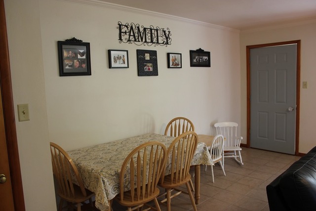 1208 Locust St, Sterling, IL 61081 photo 6