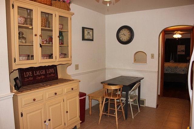 1208 Locust St, Sterling, IL 61081 photo 8
