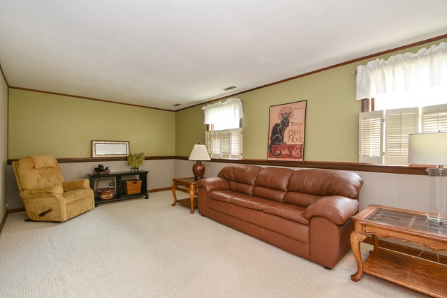 14501 Knox Ave, Midlothian, IL 60445 photo 5