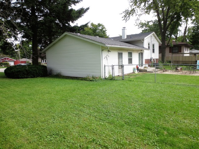 2315 Kirchoff Rd, Rolling Meadows, IL 60008 photo 22