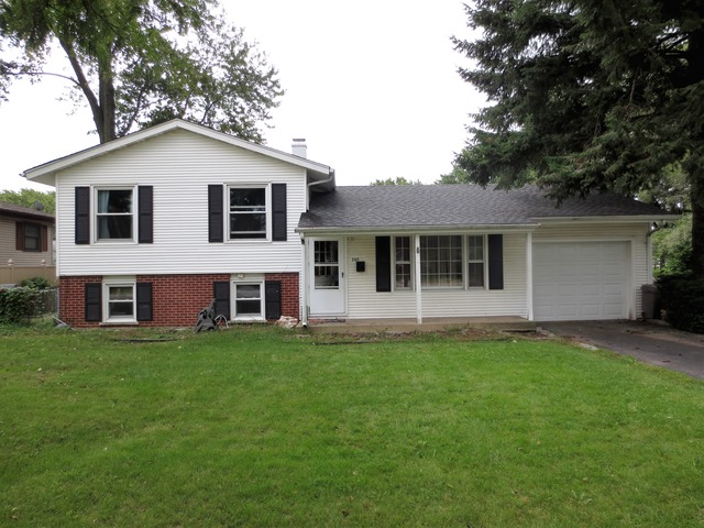 2315 Kirchoff Rd, Rolling Meadows, IL 60008 photo 1