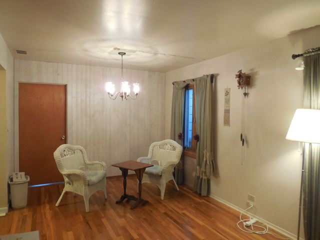 585 Illinois Blvd, Hoffman Estates, IL 60169 photo 7