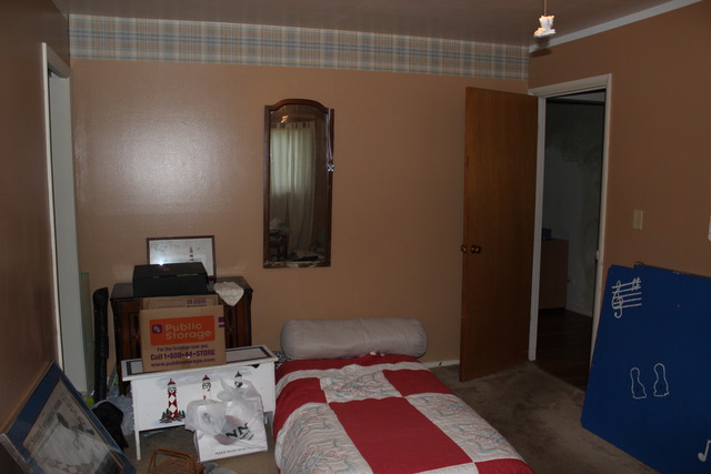 585 Illinois Blvd, Hoffman Estates, IL 60169 photo 11