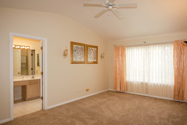 520 Rose Ln, Bartlett, IL 60103 photo 6