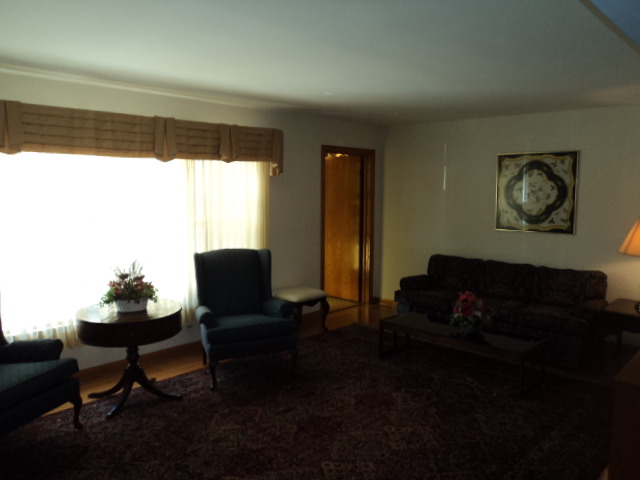 7222 W 61st Pl, Summit, IL 60501 photo 3