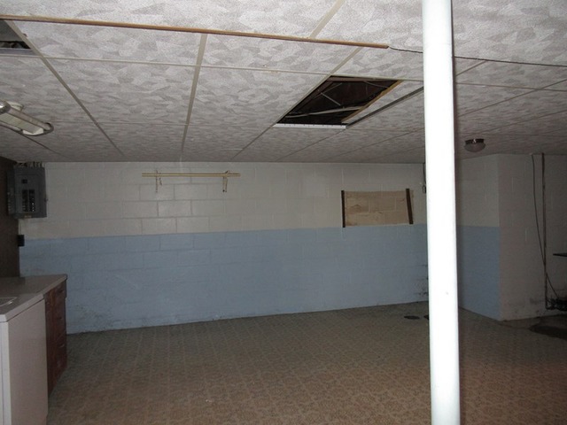 110 E 10th St, Dixon, IL 61021 photo 9