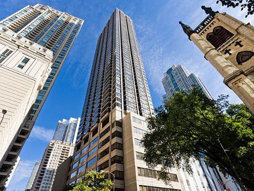 30 E Huron St #2109, Chicago, IL 60611 photo 1