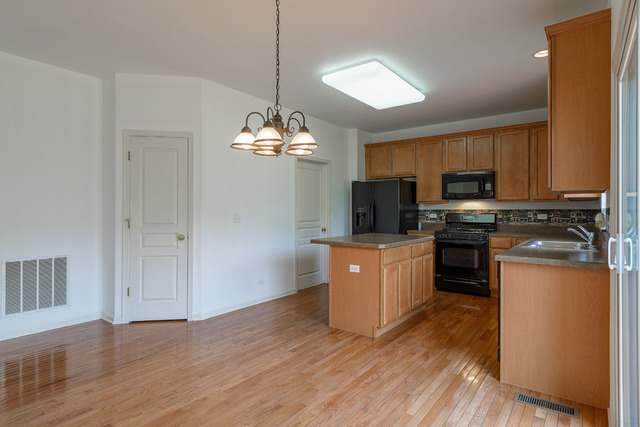25022 Blue Iris Ct S, Plainfield, IL 60585 photo 13