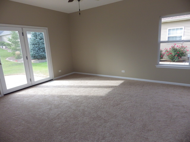 2219 Lundquist Dr, Aurora, IL 60503 photo 10