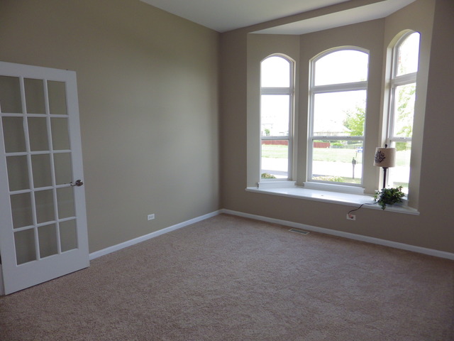 2219 Lundquist Dr, Aurora, IL 60503 photo 9