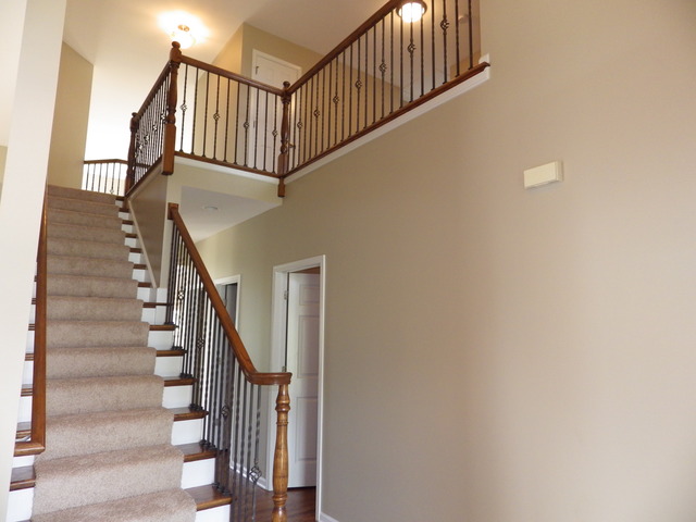 2219 Lundquist Dr, Aurora, IL 60503 photo 5