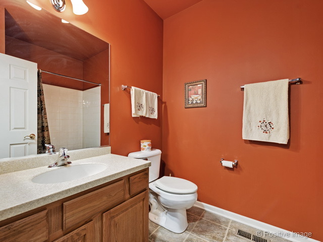 5925 Eton Dr, Hoffman Estates, IL 60192 photo 19