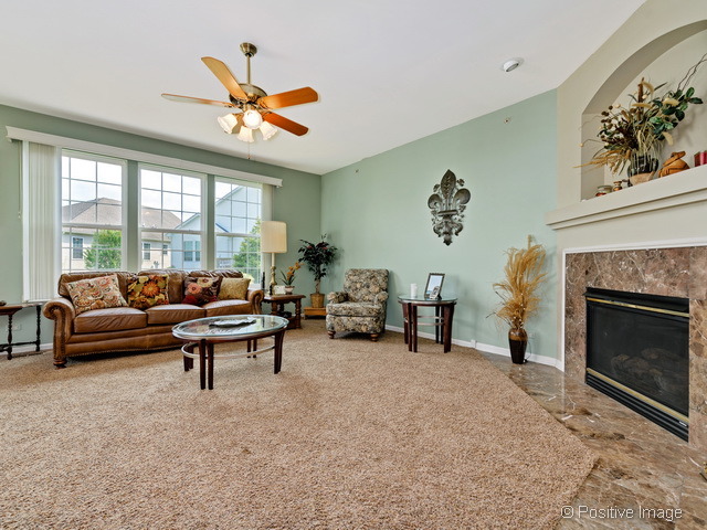 5925 Eton Dr, Hoffman Estates, IL 60192 photo 4