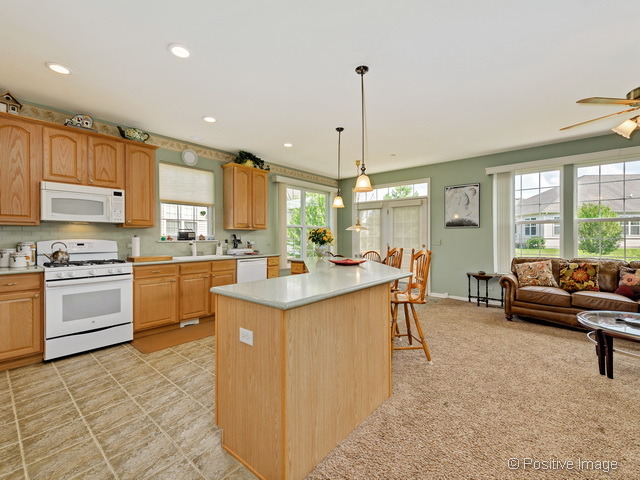 5925 Eton Dr, Hoffman Estates, IL 60192 photo 8