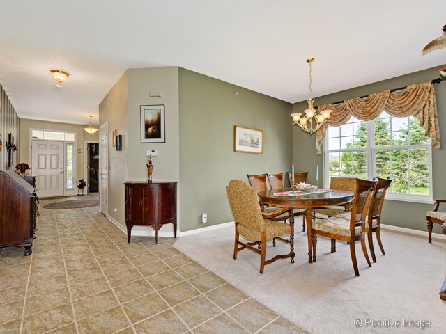 5925 Eton Dr, Hoffman Estates, IL 60192 photo 12