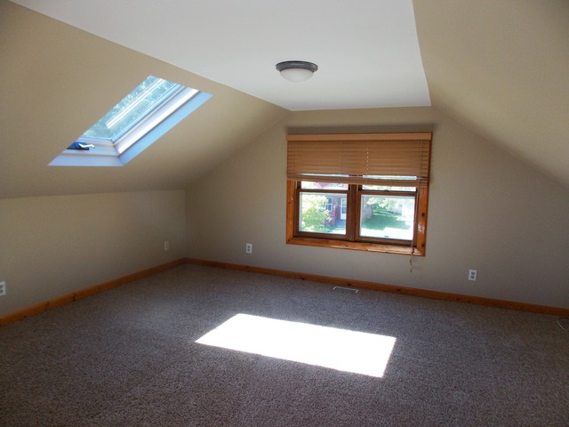 9708 Illinois St, Hebron, IL 60034 photo 11