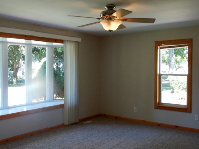 9708 Illinois St, Hebron, IL 60034 photo 2