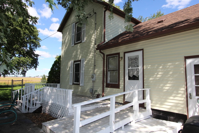 4285 W Ransom Rd, Dwight, IL 60420 photo 3