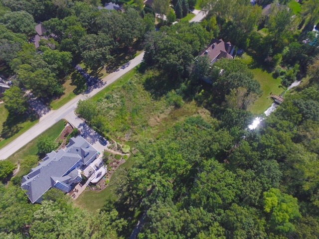 56 Brookside Dr, Lemont, IL 60439 photo 2