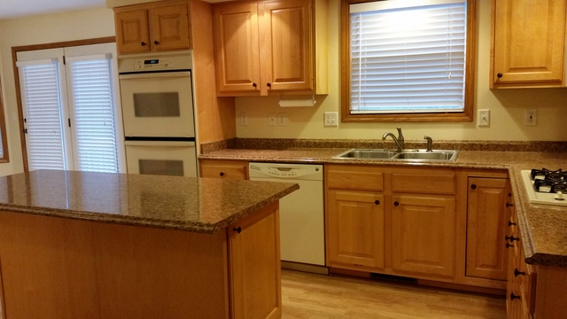 404 Teaberry Ct, Roscoe, IL 61073 photo 8