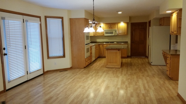 404 Teaberry Ct, Roscoe, IL 61073 photo 6