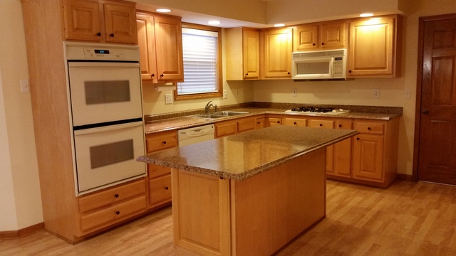 404 Teaberry Ct, Roscoe, IL 61073 photo 7