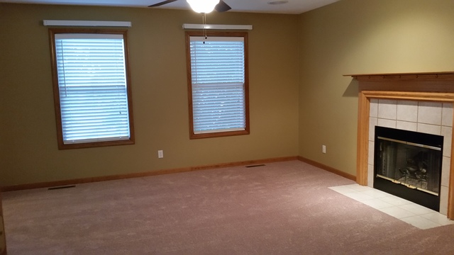404 Teaberry Ct, Roscoe, IL 61073 photo 3