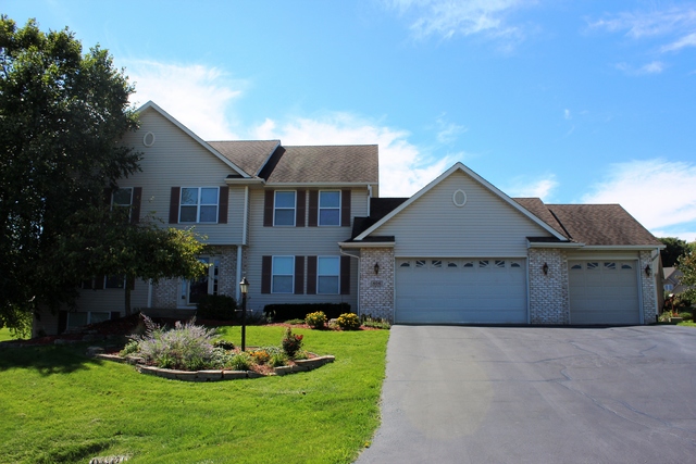 404 Teaberry Ct, Roscoe, IL 61073 photo 1