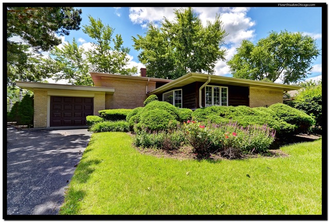 595 E Park Ave, Elmhurst, IL 60126 photo 1