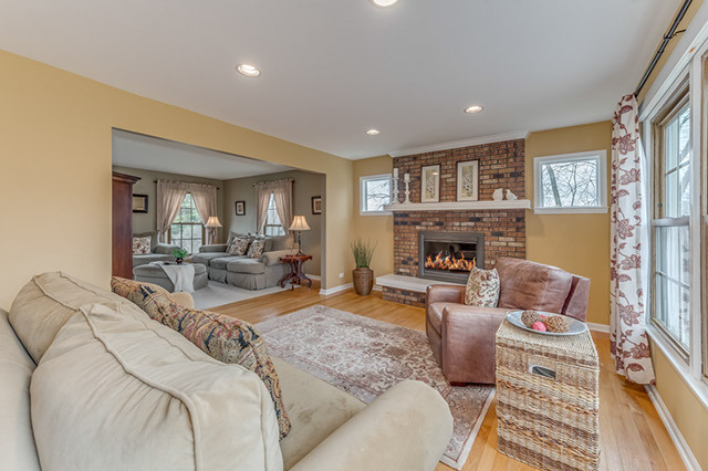 564 Hawthorne Ave, Bartlett, IL 60103 photo 7