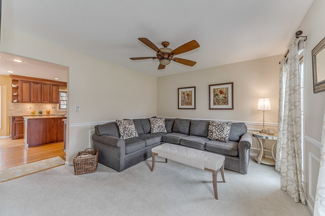 564 Hawthorne Ave, Bartlett, IL 60103 photo 9