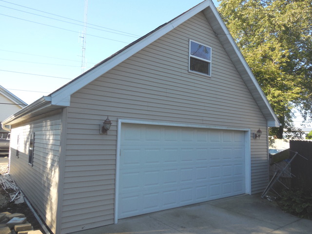 2824 5th St, Peru, IL 61354 photo 2