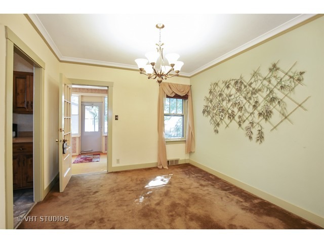 157 Henry, Elgin, IL 60120 photo 4