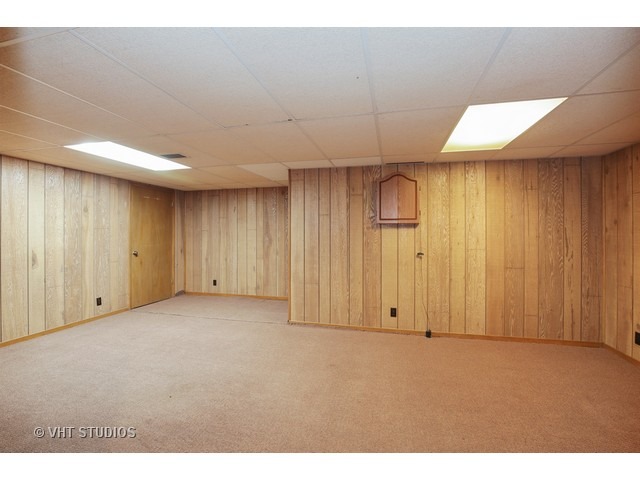 157 Henry, Elgin, IL 60120 photo 5