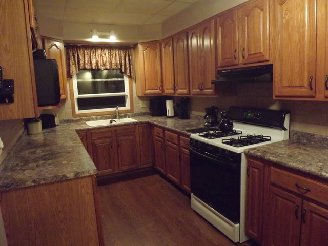 2705 4th St, Peru, IL 61354 photo 7