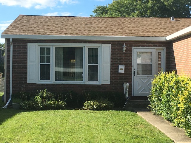921 E Forest Ave, Des Plaines, IL 60018 photo 4