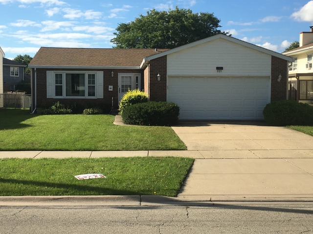 921 E Forest Ave, Des Plaines, IL 60018 photo 2