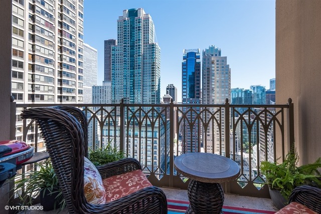 21 E Huron St #2505, Chicago, IL 60611 photo 16