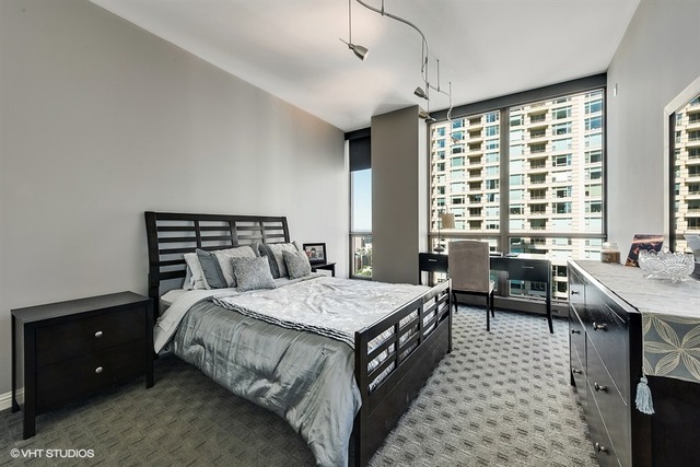 21 E Huron St #2505, Chicago, IL 60611 photo 12