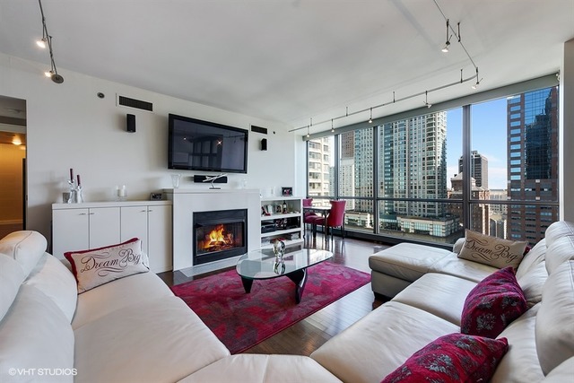 21 E Huron St #2505, Chicago, IL 60611 photo 2