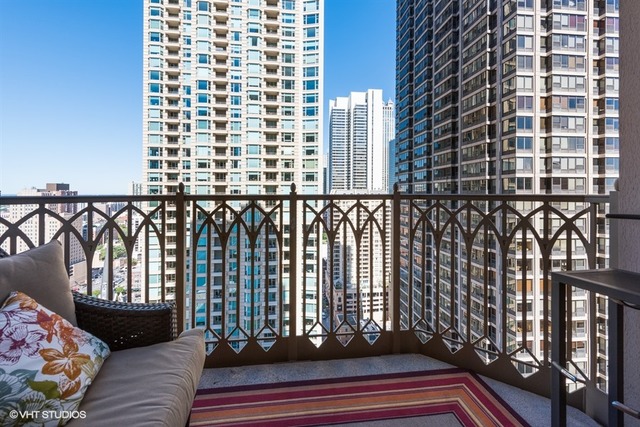 21 E Huron St #2505, Chicago, IL 60611 photo 17