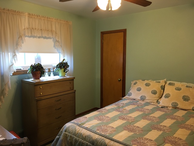 8201 S Tripp Ave, Chicago, IL 60652 photo 7